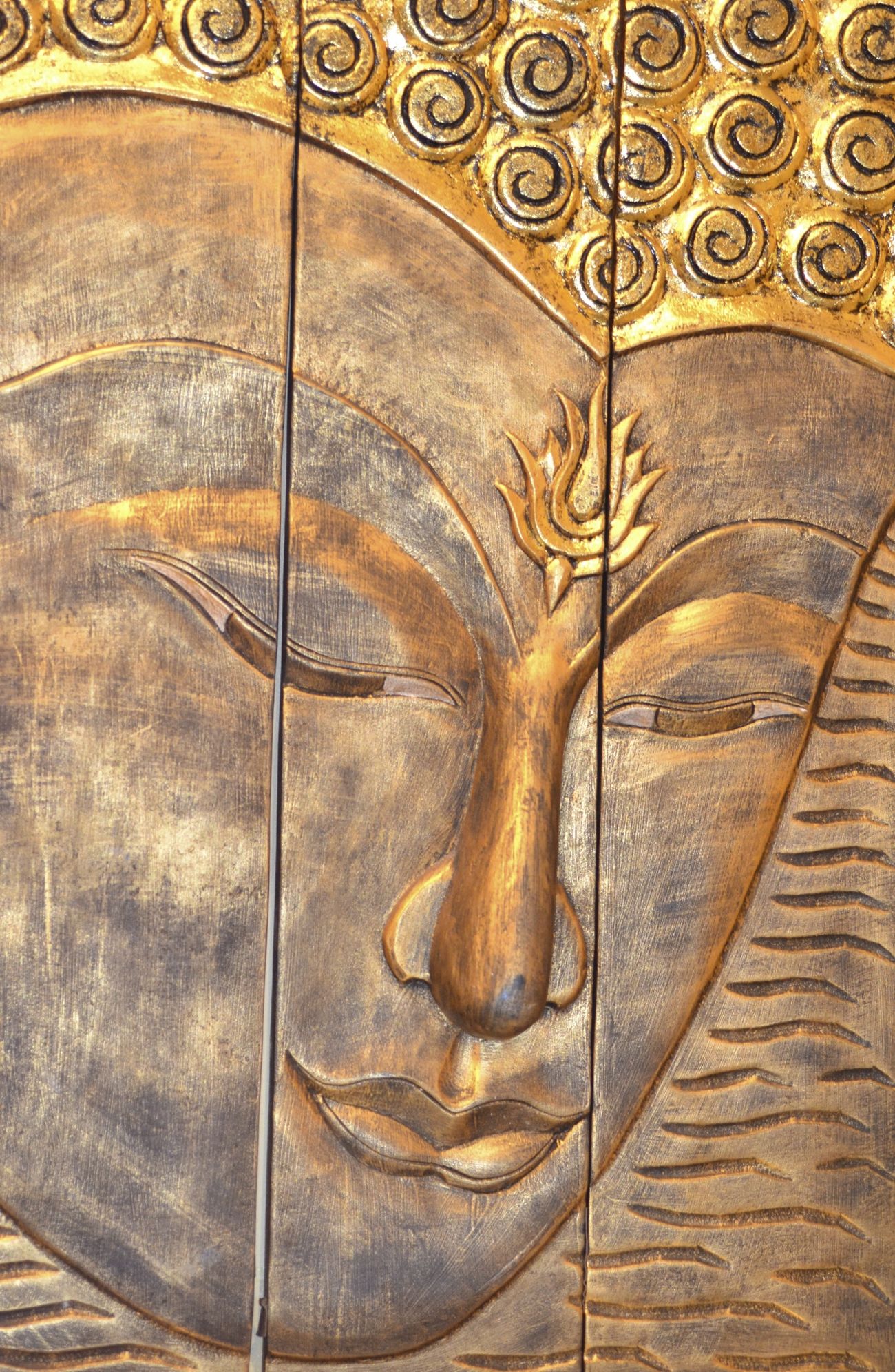 Golden Buddha wall craving